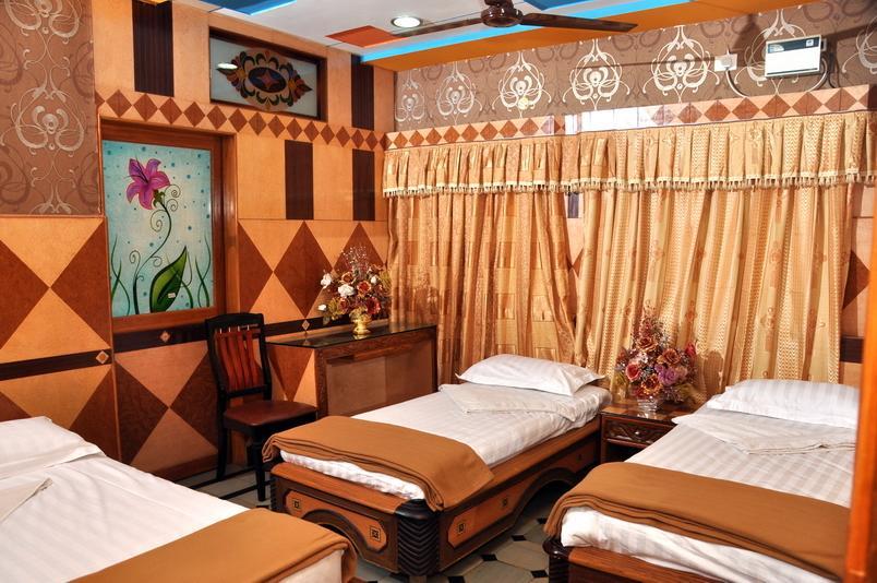 Hotel Shri Swarna'S Palace - A Business Class Hotel Tiruchirappalli Bilik gambar